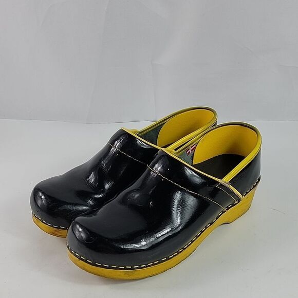 Sanita Xenia Black / Yellow Leather Women's Clogs - Picture 7 of 16